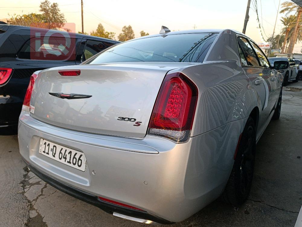 Chrysler 300